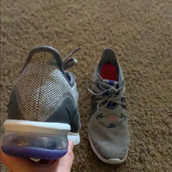 Shoes - Picture 4 of 5